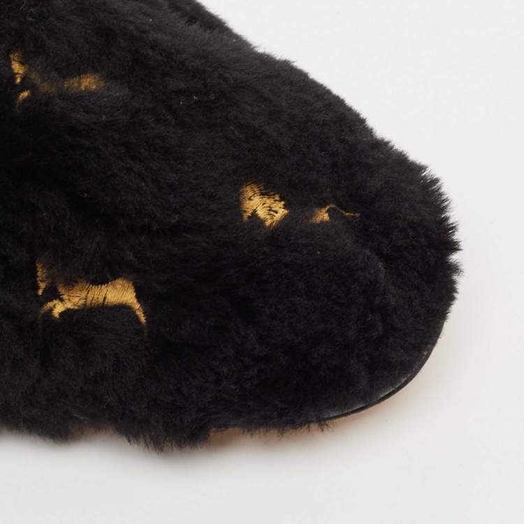 Pre Owned Chloe Black Fur Horse Embroidered Ballet Flats Size 40