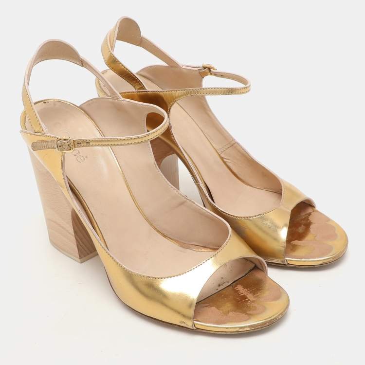 Pre Owned Chloe Gold Leather Ankle Strap Pumps Size 40