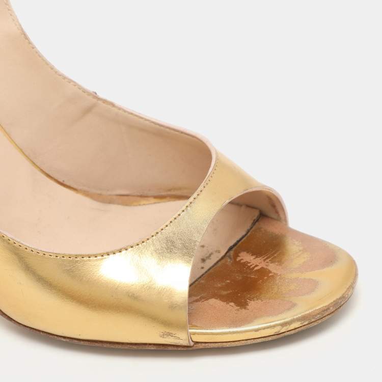 Pre Owned Chloe Gold Leather Ankle Strap Pumps Size 40
