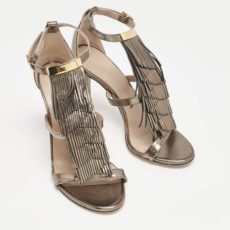 Pre Owned Chloe Metallic Leather Fringe T-Strap Sandals Size 36.5