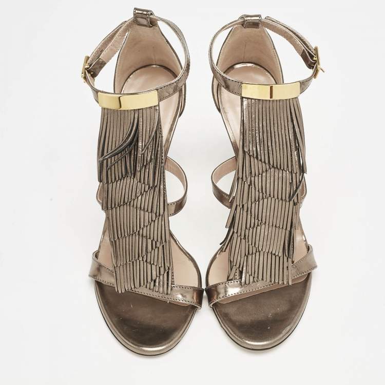 Pre Owned Chloe Metallic Leather Fringe T-Strap Sandals Size 36.5