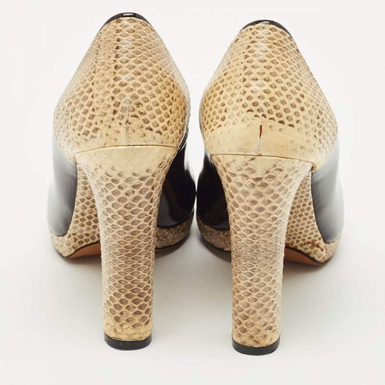 Pre Owned Chloe Black/Beige Patent Leather and Snakeskin Round Toe Pumps Size 36