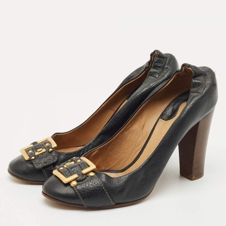 Pre Owned Chloe Black Leather Buckle Detail Scrunch Pumps Size 41
