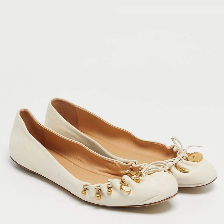 Pre Owned Chloe Cream Leather Charms Ballet Flats Size 39