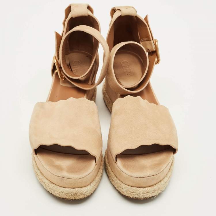 Pre Owned Chloe Size 37 Tan Scalloped Suede Wedge Sandals