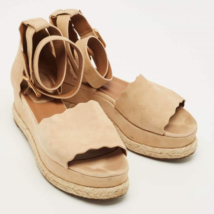 Pre Owned Chloe Size 37 Tan Scalloped Suede Wedge Sandals