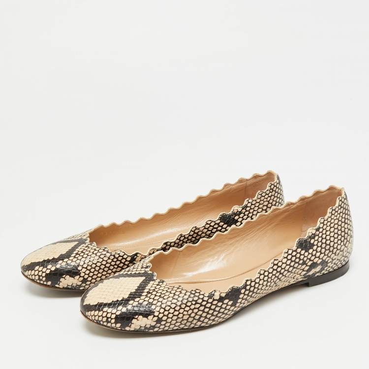 Pre Owned Chloé Lauren Scalloped  Size 35.5 Beige/Biege Python Embossed Leather Ballet Flats