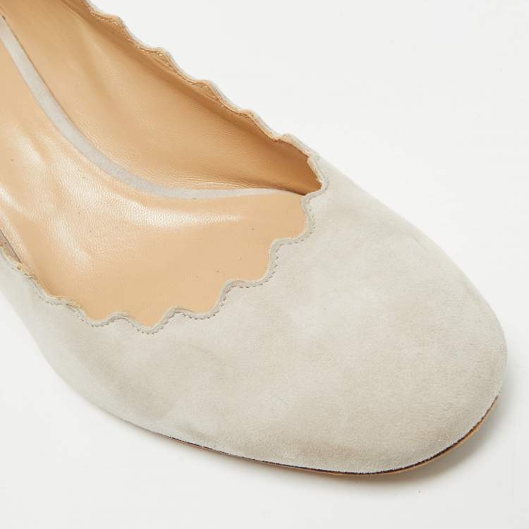 Pre Owned Chloe Laurena Scalloped Size 40 Light Grey Suede Block Heel Pumps