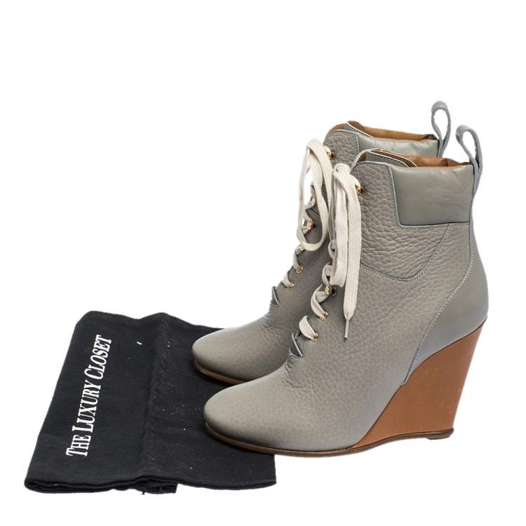 مملوكة مسبقًا Chloe Grey Leather Lace Up Wedge Ankle Boots Size 37.5