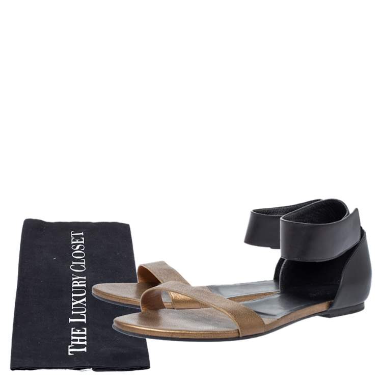 Pre Owned Chloe Black/Brown Leather Ankle Cuff Flat Sandals Size 40