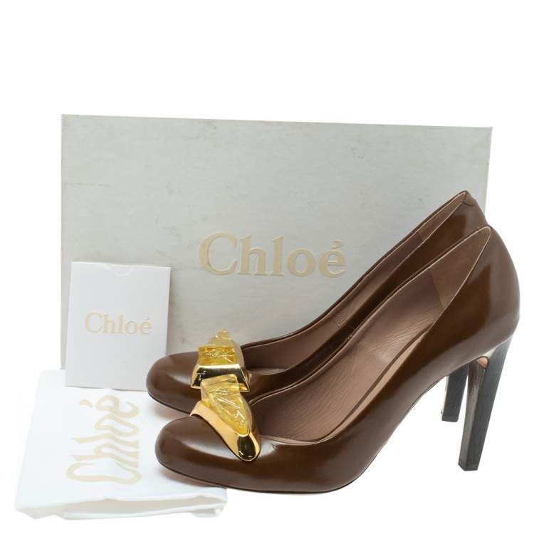 Pre Owned Chloe Brown Leather Crystal Embellished Round Toe Pumps Size 39