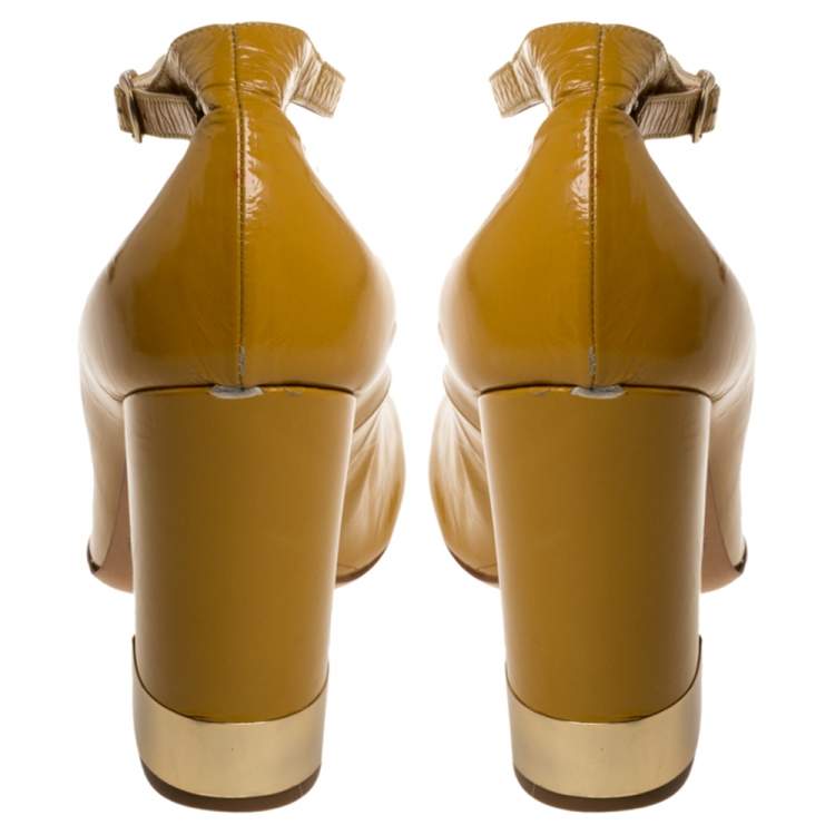 Pre Owned Chloe Yellow Leather T Strap Square Toe Pumps Size 37