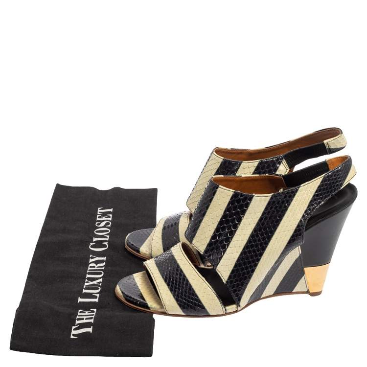 Pre Owned  Chloe Cream/Black Striped Python Ayers Wedge Slingback Sandals Size 39