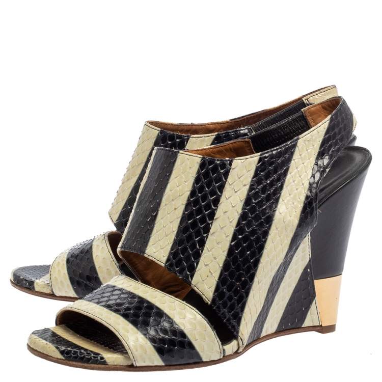 Pre Owned Chloe Cream/Black Striped Python Ayers Wedge Slingback Sandals 39