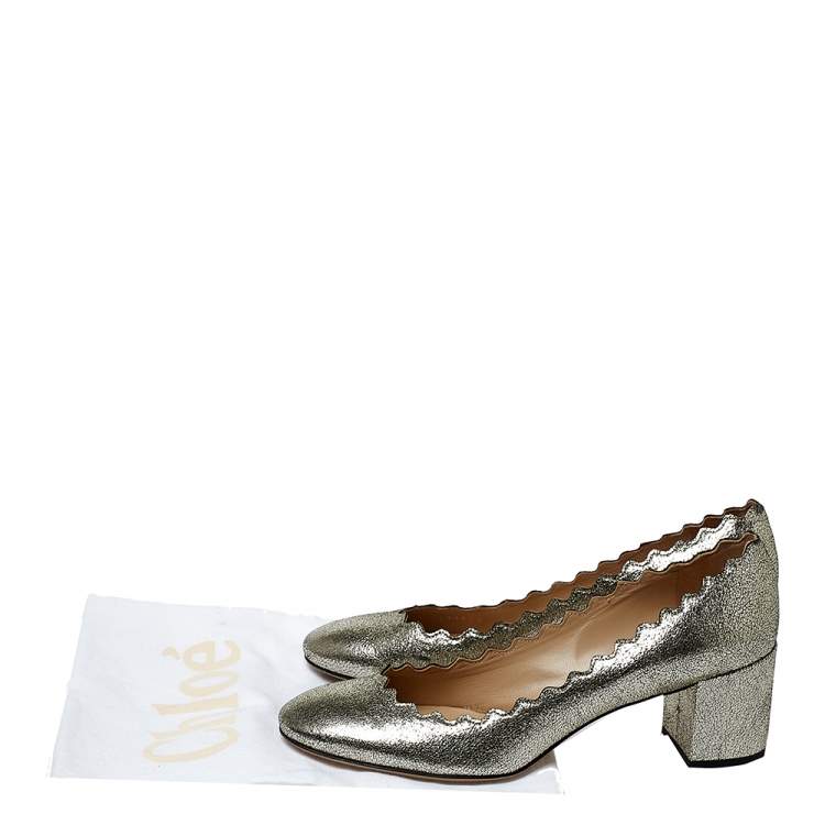 Pre Owned Chloe Gold Leather Lauren Scallop Trim Block Heel Pumps Size 37.5