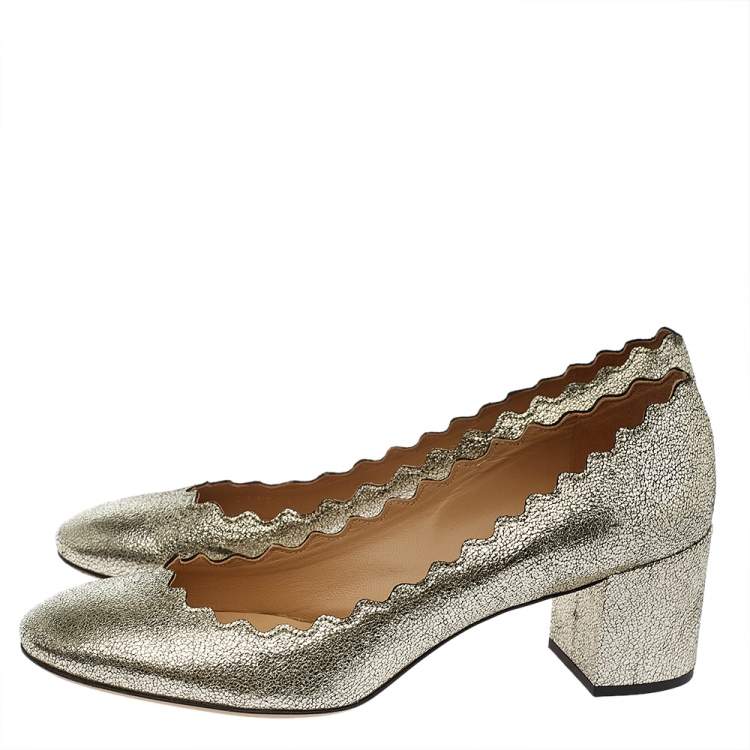 Pre Owned Chloe Gold Leather Lauren Scallop Trim Block Heel Pumps Size 37.5