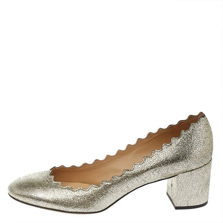 Pre Owned Chloe Gold Leather Lauren Scallop Trim Block Heel Pumps Size 37.5