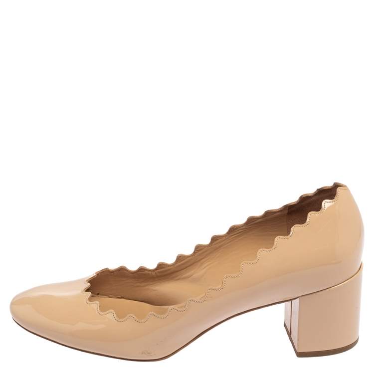 Pre Owned Chloé Beige Patent Leather Scalloped Accent Pumps Size 36