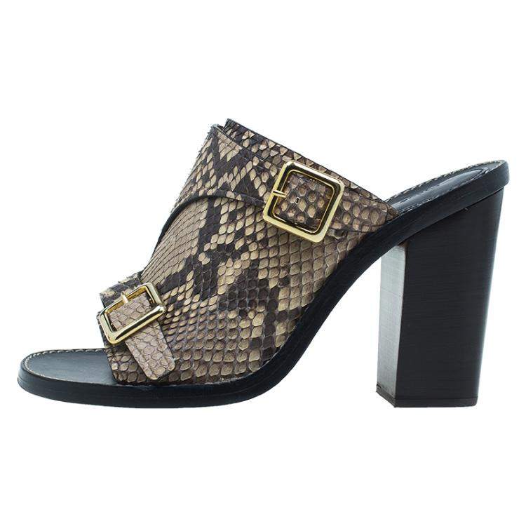مملوكة مسبقًا Chloe Brown Python Buckle Mules Size 39
