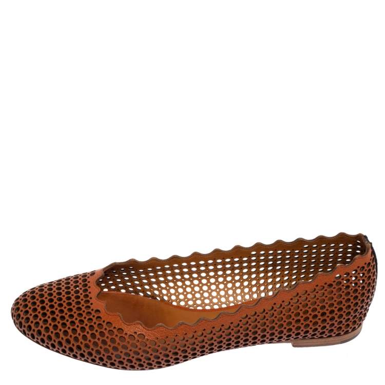 Pre Owned Chloe Brown Perforated Leather Lauren Scalloped Ballet Flats Size 38.5