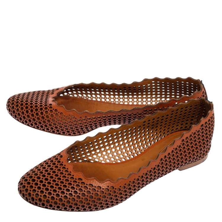 Pre Owned Chloe Brown Perforated Leather Lauren Scalloped Ballet Flats Size 38.5