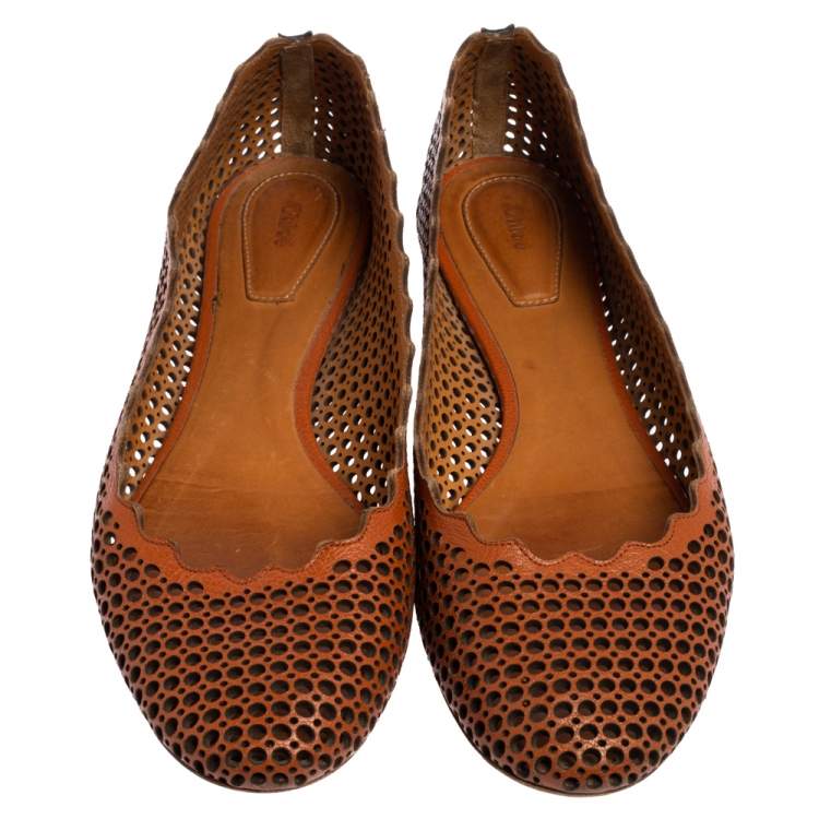 Pre Owned Chloe Brown Perforated Leather Lauren Scalloped Ballet Flats Size 38.5