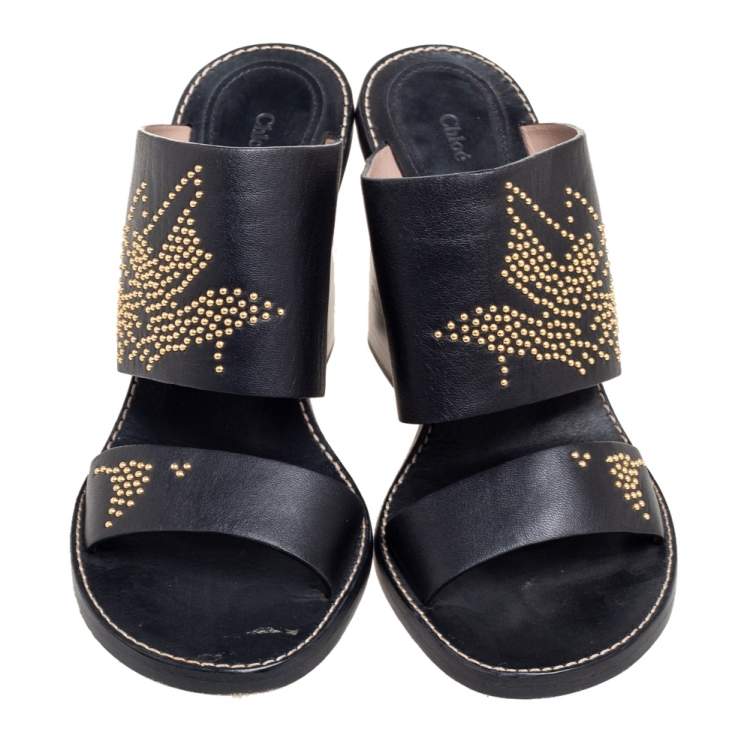 Pre Owned Chloe Black/Gold Studded Leather Slide Sandals Size 39