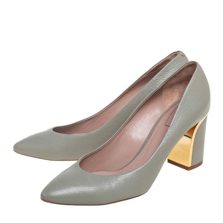 Pre Owned Chloe Grey Leather Beckie Pointed Toe Pumps Size 39.5