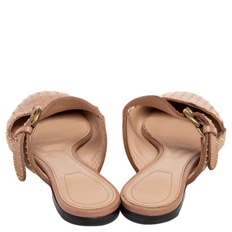 مملوكة مسبقًا Chloe Beige Leather Lauren Buckle Strap Studded Mule Flats Size 36