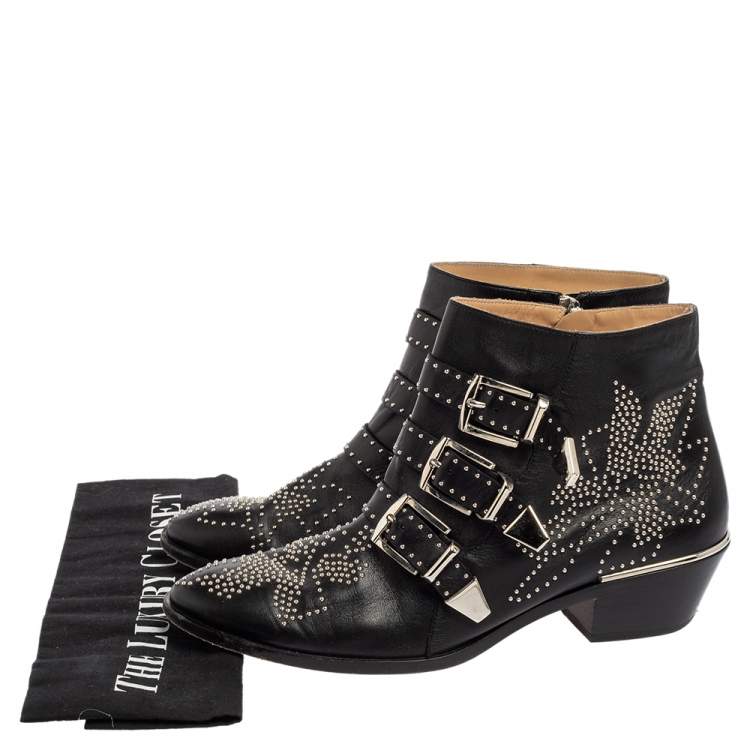مملوكة مسبقًا Chloe Black Studded Leather Ankle Boots Size 39