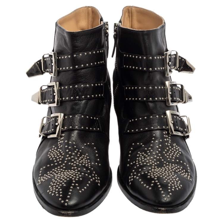 مملوكة مسبقًا Chloe Black Studded Leather Ankle Boots Size 39