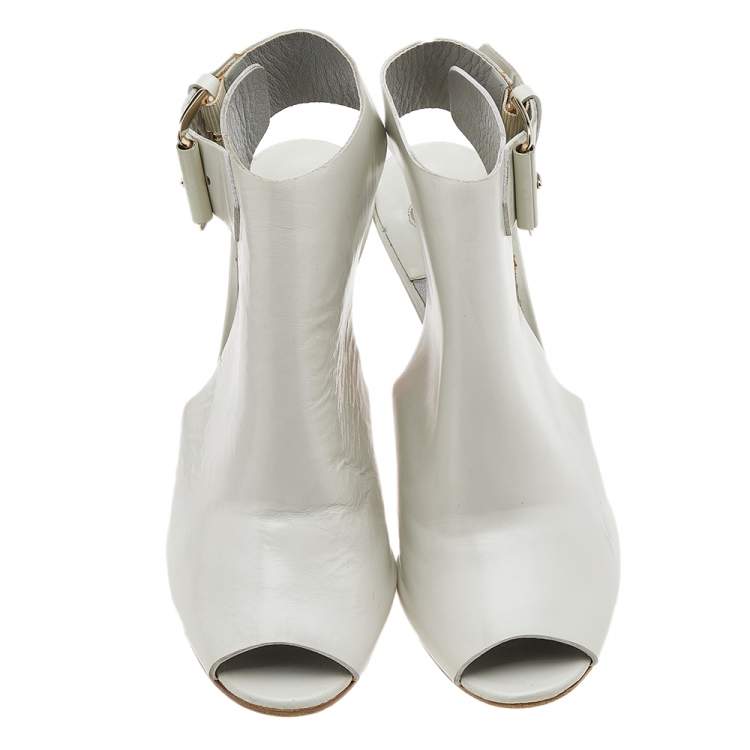 Pre Owned Chloe Off White Leather Pee Toe Ankle Strap Sandals Size 39.5