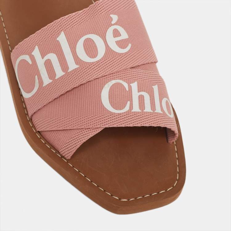مملوكة مسبقًا Chloe Pink Canvas Logo Ribbon Woody Flat Slide Sandals Size 39