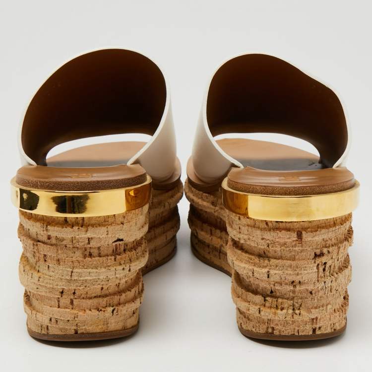 مملوكة مسبقًا Chloe White Leather Cork Wedge  Sandals Size 39.5