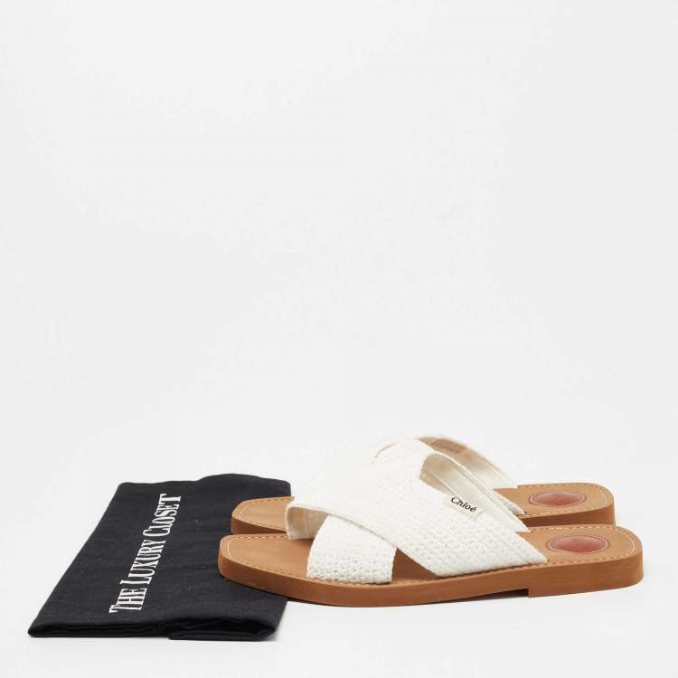 مملوكة مسبقًا Chloe White Woody Crocheted Slides Sandals Size 40
