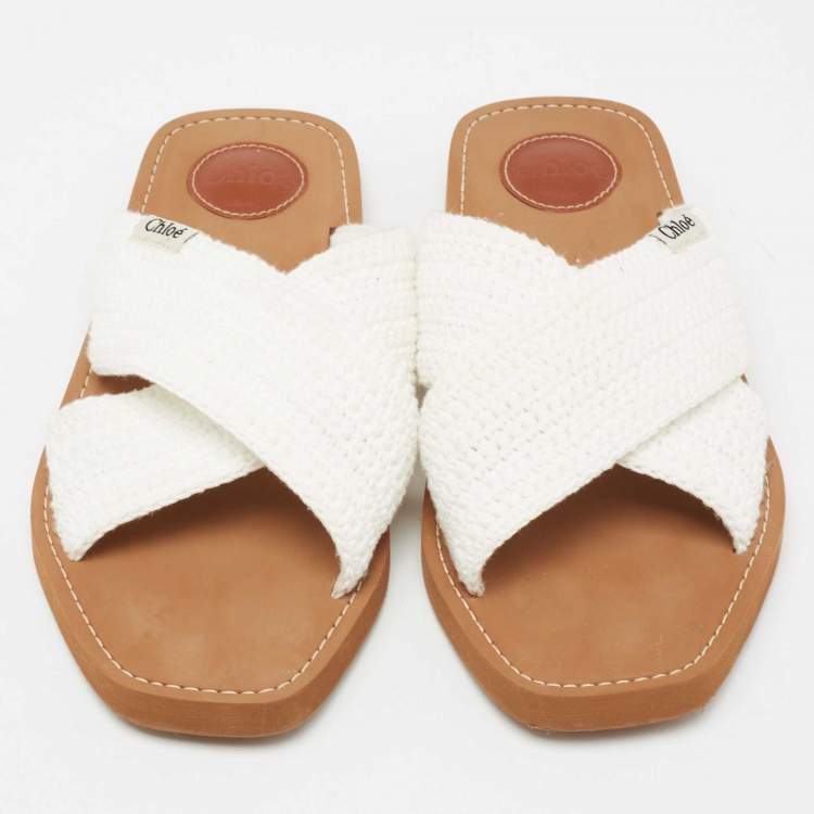 مملوكة مسبقًا Chloe White Woody Crocheted Slides Sandals Size 40