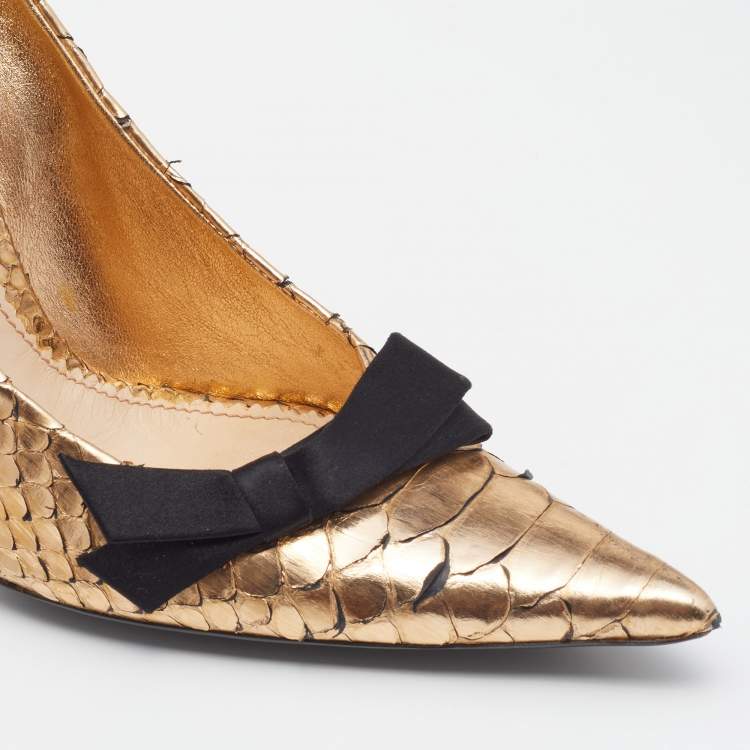 Pre Owned Chloe Metallic Gold Python Leather Bow Detail Pointed Toe Pumps Size 38.5