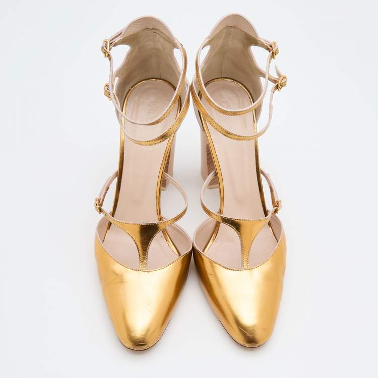 مملوكة مسبقًا Chloe Metallic Gold Leather Block Heel Ankle Strap Sandals Size 39.5