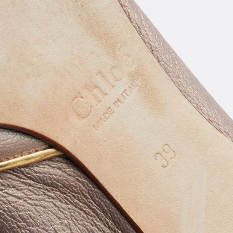 مملوكة مسبقًا Chloe Metallic Beige Leather Ballet Flats Size 39
