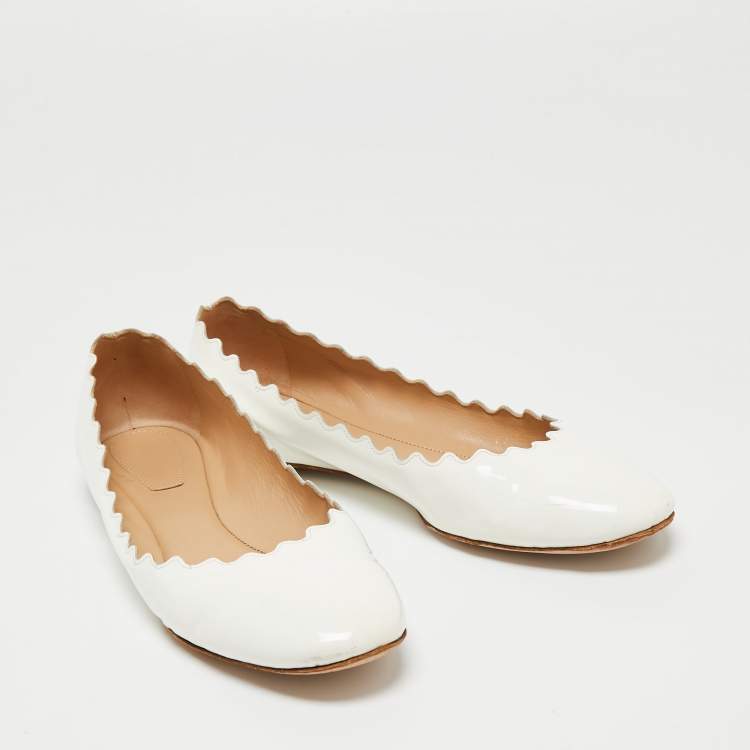 Pre Owned Chloe White Patent Leather Lauren Scalloped Ballet Flats Size 38.5