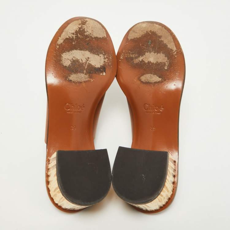 مملوكة مسبقًا Chloe Brown Leather Block Heel Open Toe Mules Sandals Size 39