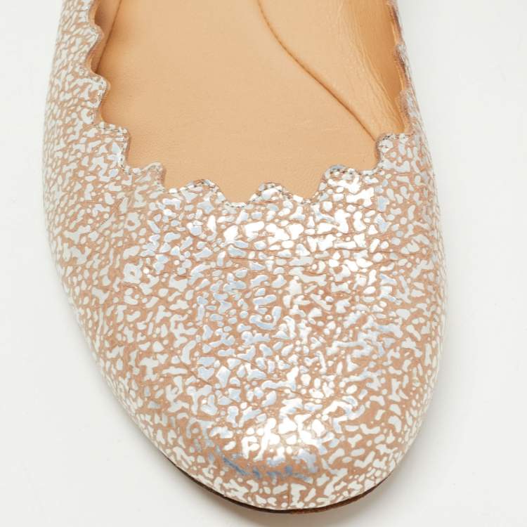 Pre Owned Chloe Silver Texture Leather Laurena Scalloped Ballet Flats Size 40
