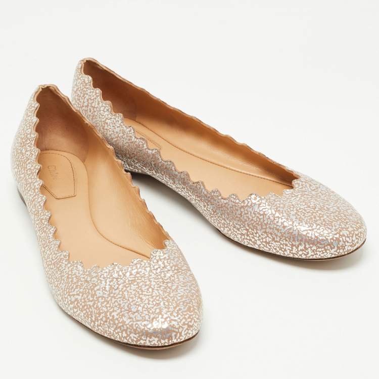 Pre Owned Chloe Silver Texture Leather Laurena Scalloped Ballet Flats Size 40