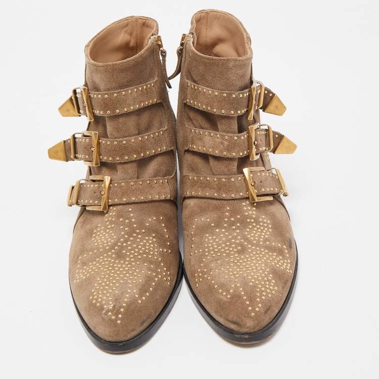 مملوكة مسبقًا Chloe Brown Studded Suede Susanna Ankle Boots Size 38.5