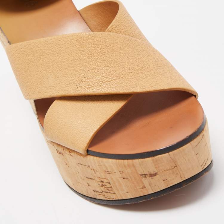 مملوكة مسبقًا Chloe Tan Leather Cork Platform Ankle Strap Sandals Size 36