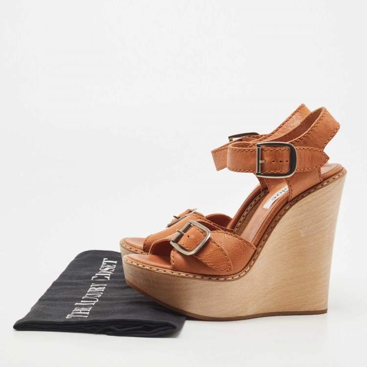 مملوكة مسبقًا Chloe Tan Leather Wedge Platform Ankle Strap Sandals Size 37.5