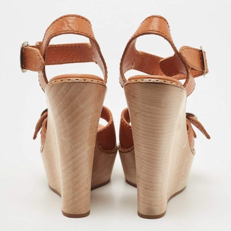 مملوكة مسبقًا Chloe Tan Leather Wedge Platform Ankle Strap Sandals Size 37.5