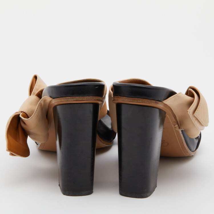 Pre Owned Chloe Black/Beige Leather Fod Flower Block Heel Sandals Size 40