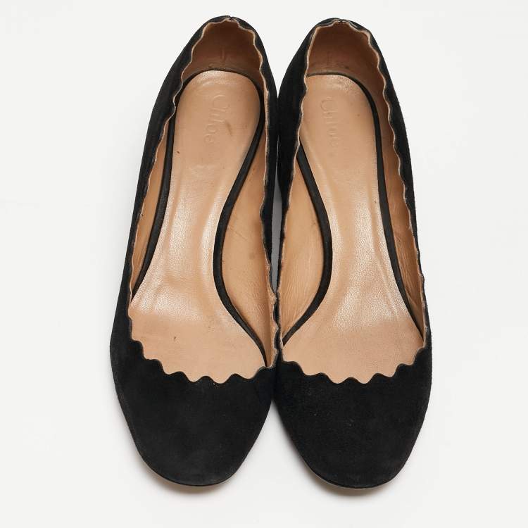 Pre Owned  Chloe Black Suede Laurena Scalloped Block Heel Pumps Size 38