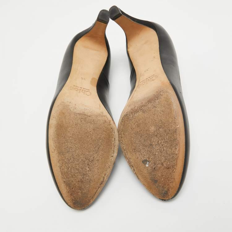 Pre Owned Chloe Black Leather Round Toe Pumps Size 38